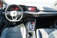 VW Golf VIII Variant 2.0 R-Line