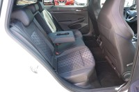 VW Golf Variant 1.5 TSI R-Line
