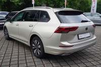 VW Golf VIII Variant 1.0 eTSI DSG