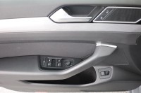 VW Passat Variant 1.5 TSI DSG Business