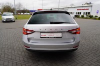 Skoda Superb Combi 1.4 TSI Ambition iV DSG