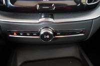 Volvo XC 60 XC60 2.0 M-Hybrid Momentum Pro