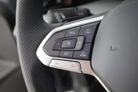 VW Golf VIII Variant 1.5 eTSI R-Line DSG