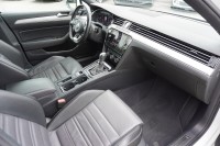 VW Passat Variant 2.0 TSI DSG R-Line
