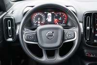 Volvo XC 40 XC40 2.0 Momentum Pro 2WD