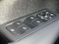 Volvo XC 40 XC40 2.0 M-Hybrid R Design