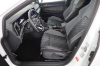 VW Golf VIII Variant 1.5 TSI R-Line
