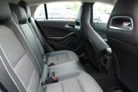 Mercedes-Benz CLA 180 Shooting Brake 