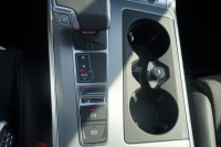 Audi A6 Avant 40 2.0 TDI quattro S-LINE