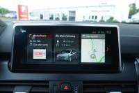 BMW 220 i Advantage AT