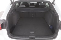 VW Golf VIII Variant 2.0 TSI DSG R-Line