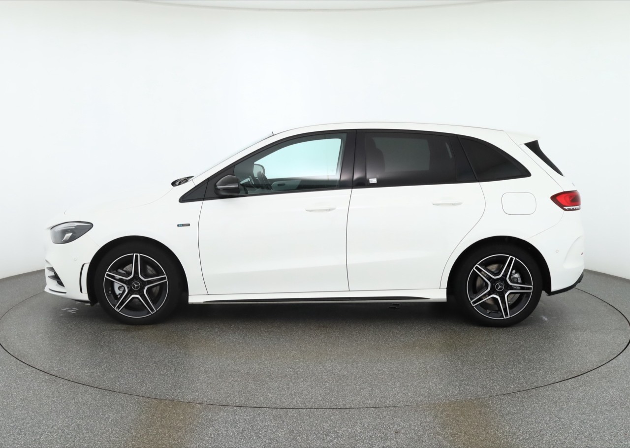 Mercedes-Benz B 250 B250 e AMG Line