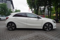 Mercedes-Benz A 220 A220 4Matic Urban 4-Matic 7G-DCT