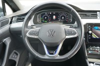 VW Passat Variant GTE