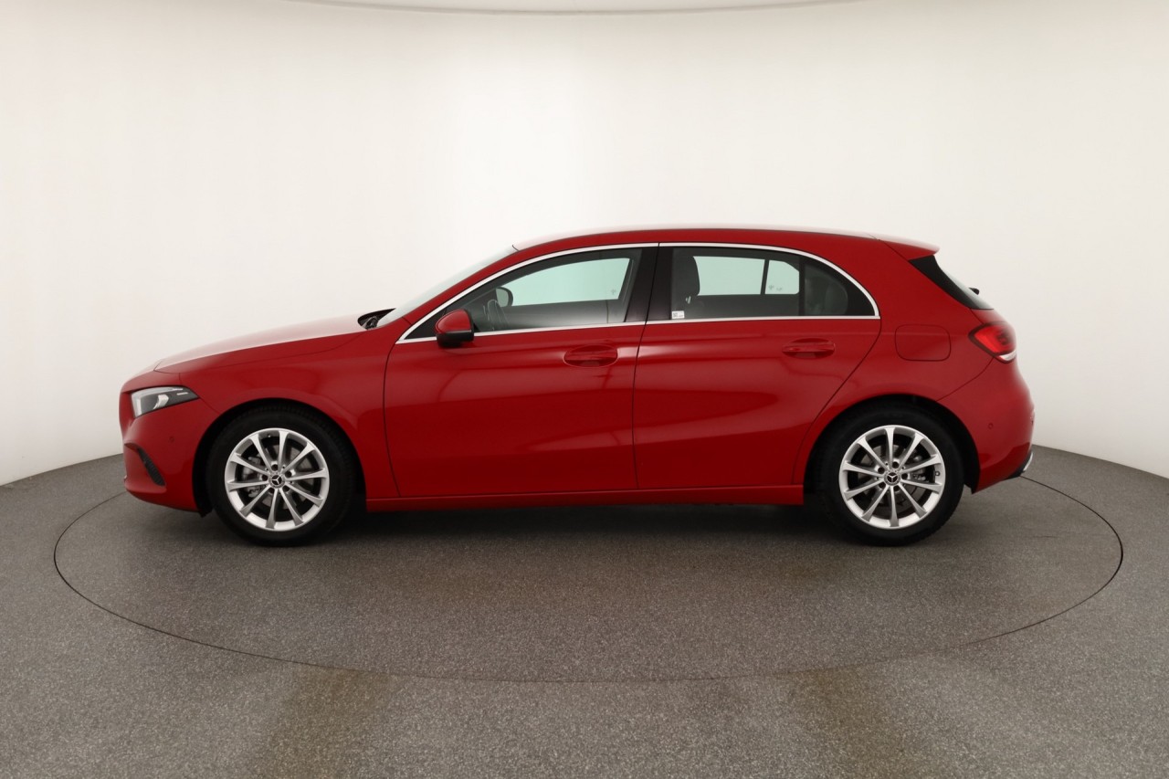 Mercedes-Benz A 180 A180 d Progressive 7G-DCT