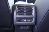 VW Golf VIII Variant 2.0 TDI R-Line