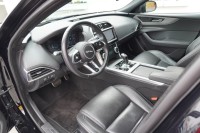 Jaguar XE 2.0 R-Dynamic S