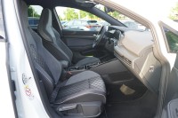 VW Golf VIII Variant 2.0 R-Line DSG