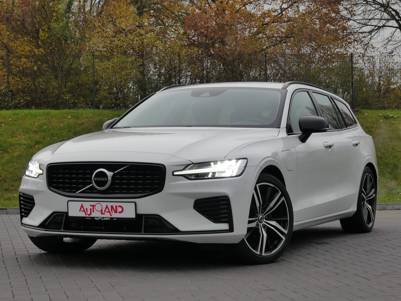 Volvo V60 V 60 T8 AWD R Design Recharge