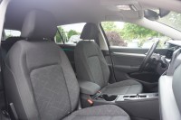 VW Golf VIII Variant 1.5 eTSI Life