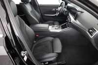 BMW 3 330i M-Sport Touring Aut.