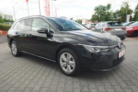 VW Golf VIII Variant 1.0 eTSI