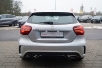 Mercedes-Benz A 180 A180 BlueEfficiency AMG Sport (Line)