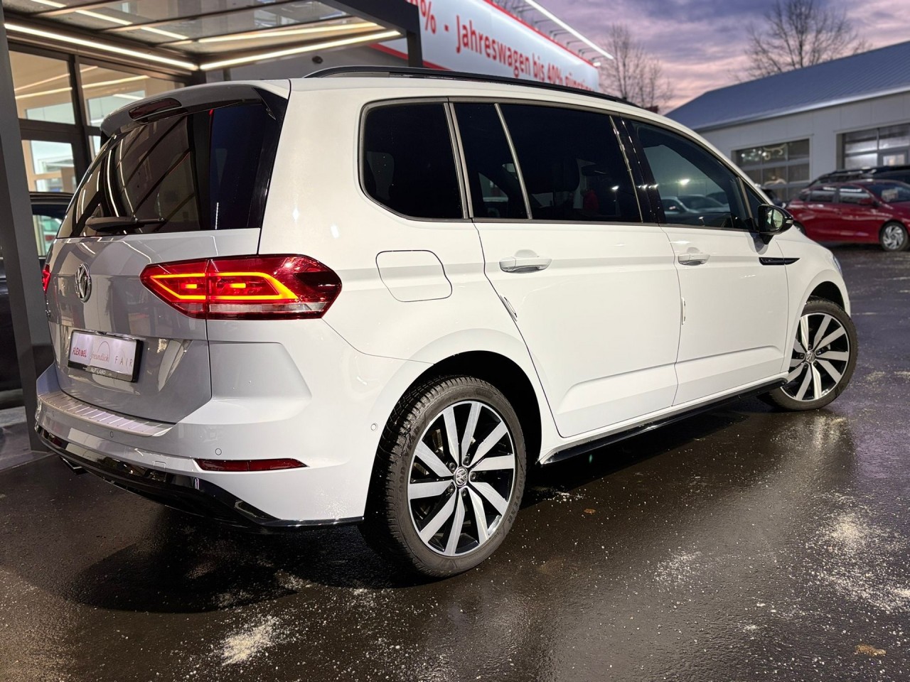 VW Touran 2.0 TDI R Line