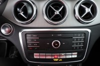 Mercedes-Benz GLA 180 7G-DCT Urban