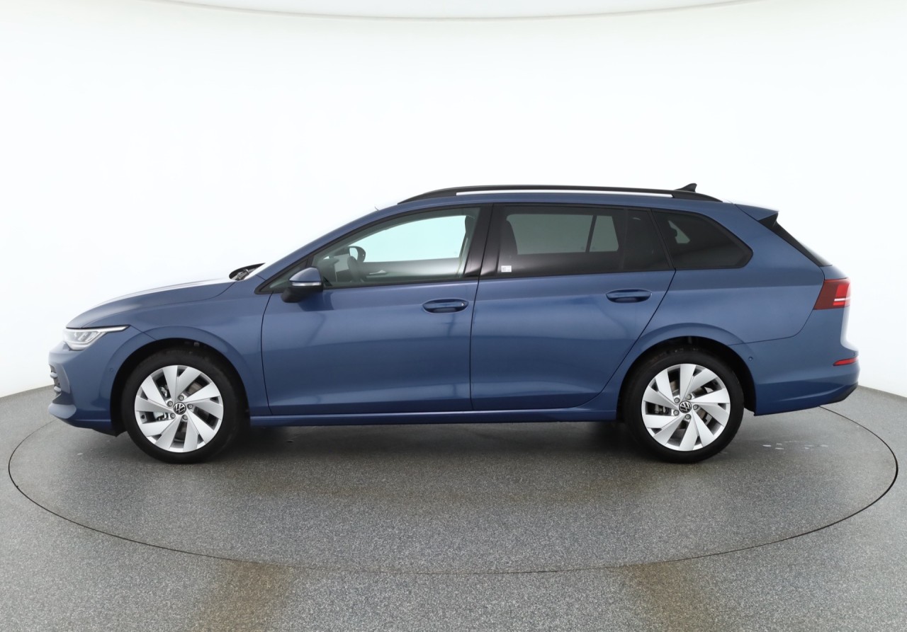 VW Golf VIII Variant e1.5 TSI DSG