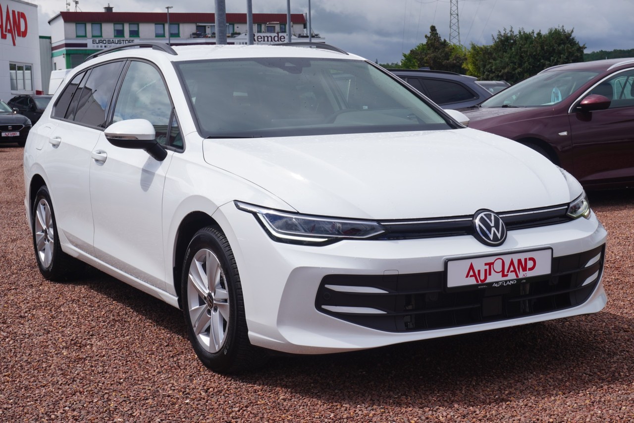 VW Golf VIII Variant 1.5 TSI