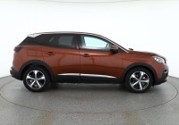 Peugeot 3008 1.2 12V e-THP Allure Autom.