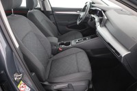 VW Golf VIII Variant 1.5 eTSI DSG Life