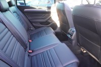 VW Passat Variant 2.0 TDI DSG R-Line 4Motion