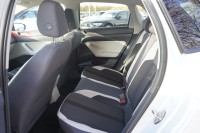 VW Polo 1.0 TSI beats