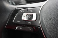 VW Touran 1.5 TSI DSG R-line