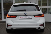 BMW 330 i xDrive Sport Line