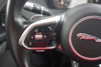 Jaguar XE D180 R-Dynamic HSE