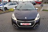 Vorschau: Peugeot 208 1.2 12V PureTech 82 Signature