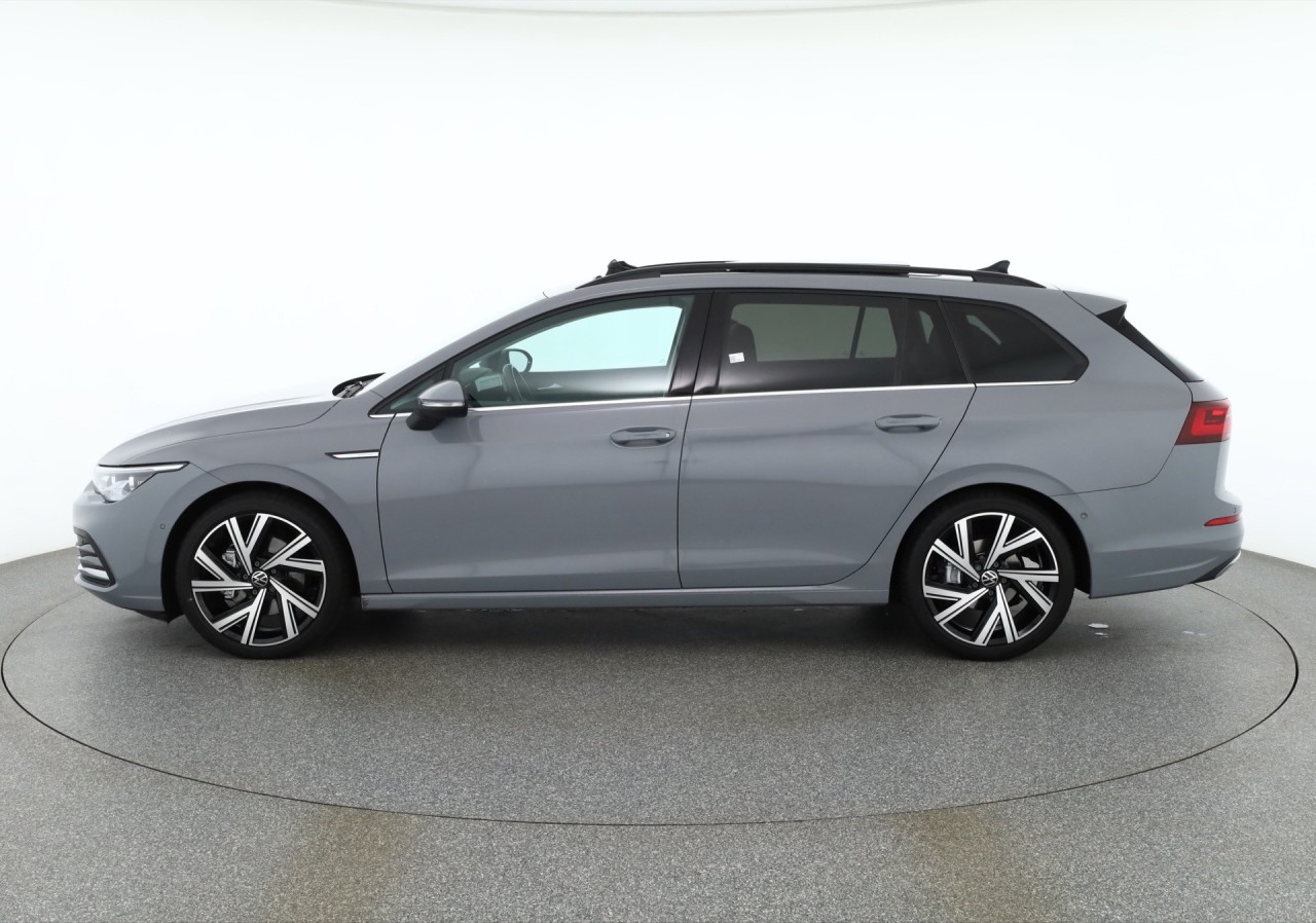 VW Golf VIII Variant 2.0 TSI DSG Style