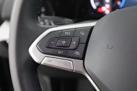 VW Golf VIII Variant 1.5 eTSI DSG Life