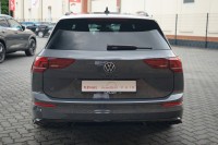 VW Golf VIII Variant 1.5 eTSI R-Line DSG