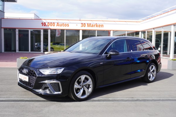 Audi A4 Quattro Avant 40 2.0 TDI quattro S line