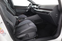 VW Golf VIII Variant 1.5 eTSI R-Line