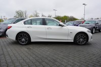 BMW 330 e Luxury Line Aut.