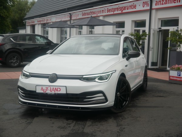 VW Golf VIII First Edition eTSI