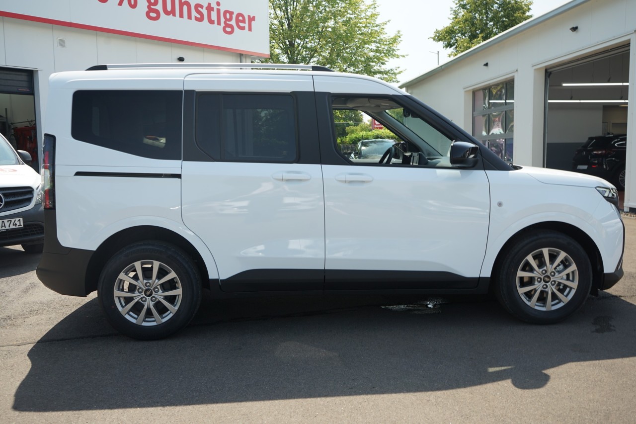 Ford Tourneo Courier Titanium 1.0 EB