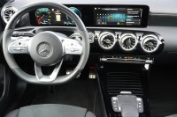 Mercedes-Benz A 250 A250 AMG Line 4Matic MBUX