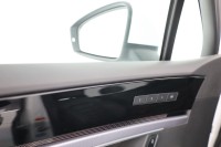 VW Touareg 3.0 TDI V6 4Motion R-Line