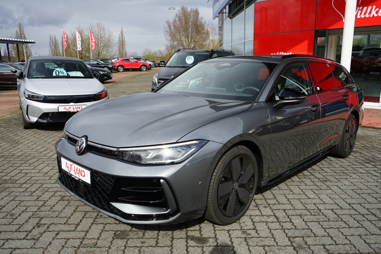 VW Passat Variant R-Line BlackStyle 2.0 TSI 4M DSG